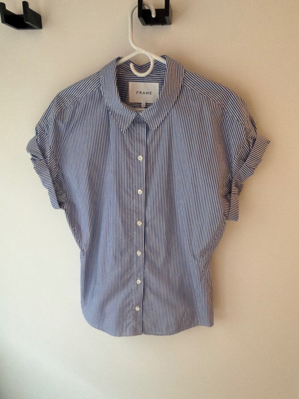 Frame size large button up short sleeve blouse